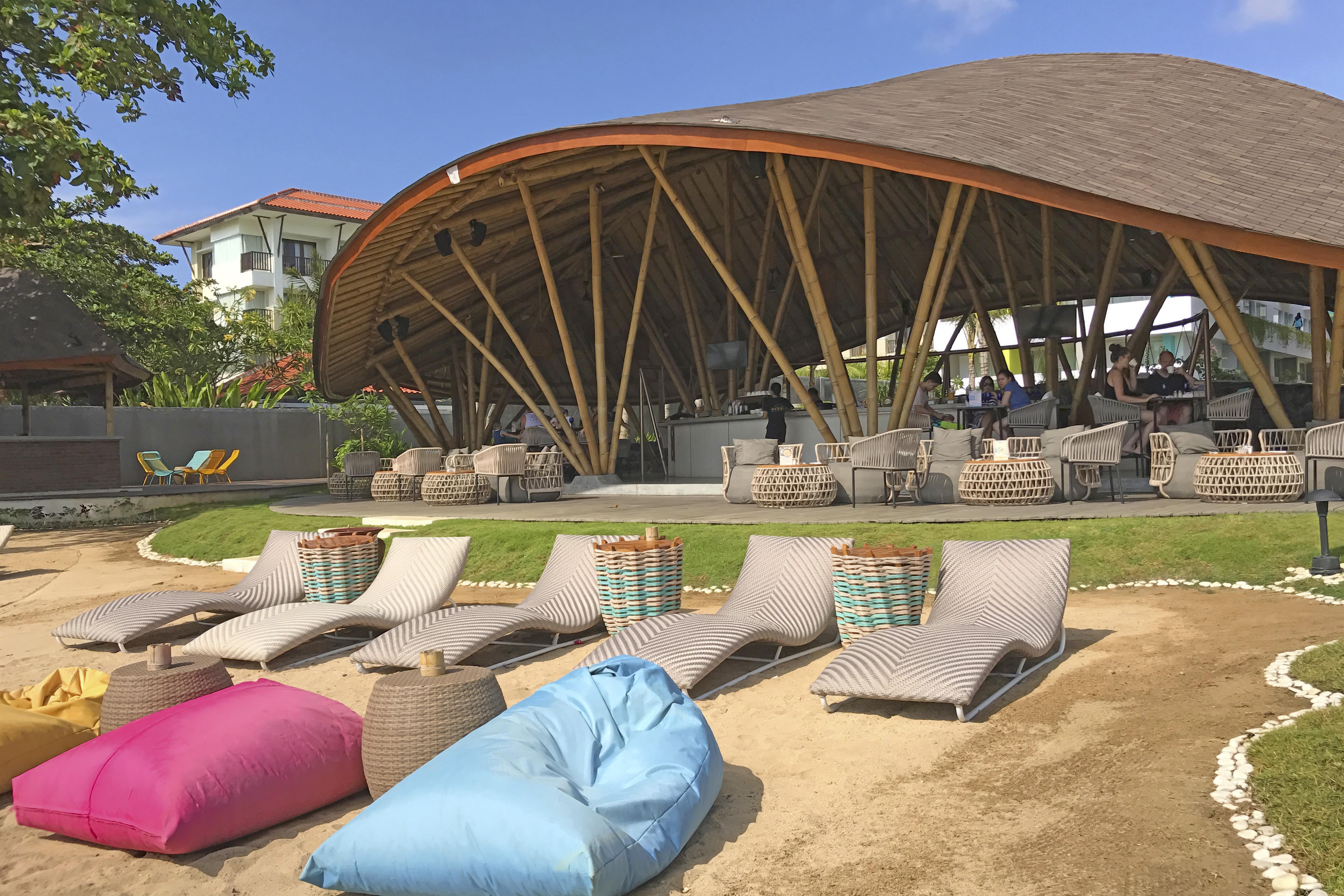 Tijili Hotel Benoa Nusa Dua  Exterior photo